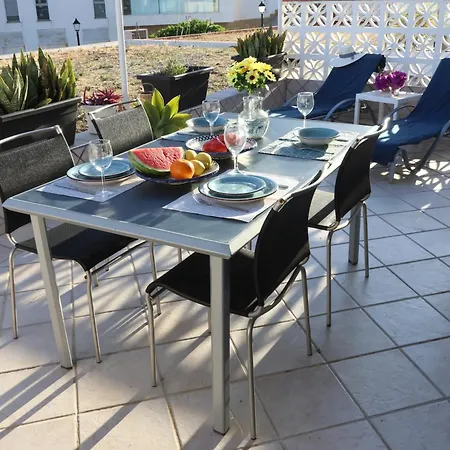 Sunny 3 Bedroom Sleeps 5 Walking Distance Transport Restaurants And Supermarkets Torreblanca * Фуэнхирола